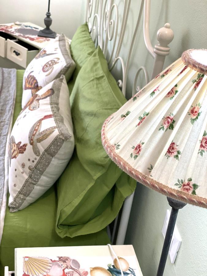 B&B Due Passi Dal Mare Cinquale Exteriér fotografie