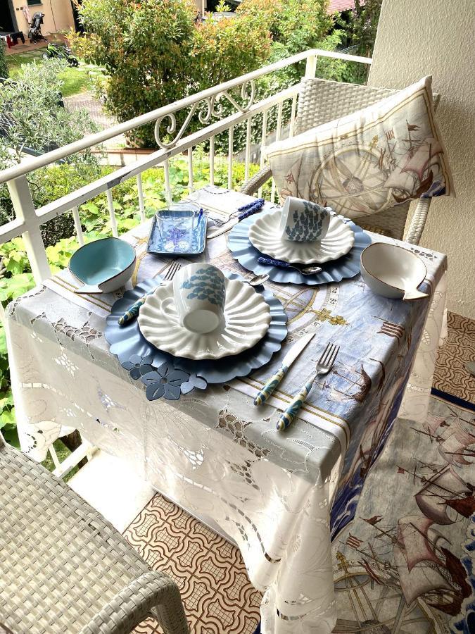 B&B Due Passi Dal Mare Cinquale Exteriér fotografie