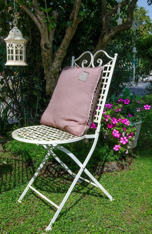 B&B Due Passi Dal Mare Cinquale Exteriér fotografie