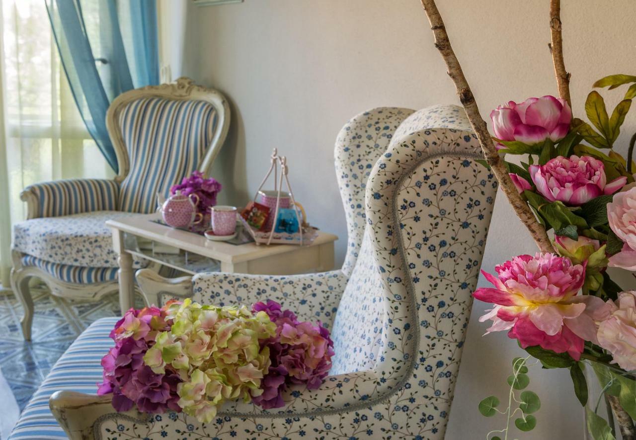 B&B Due Passi Dal Mare Cinquale Exteriér fotografie