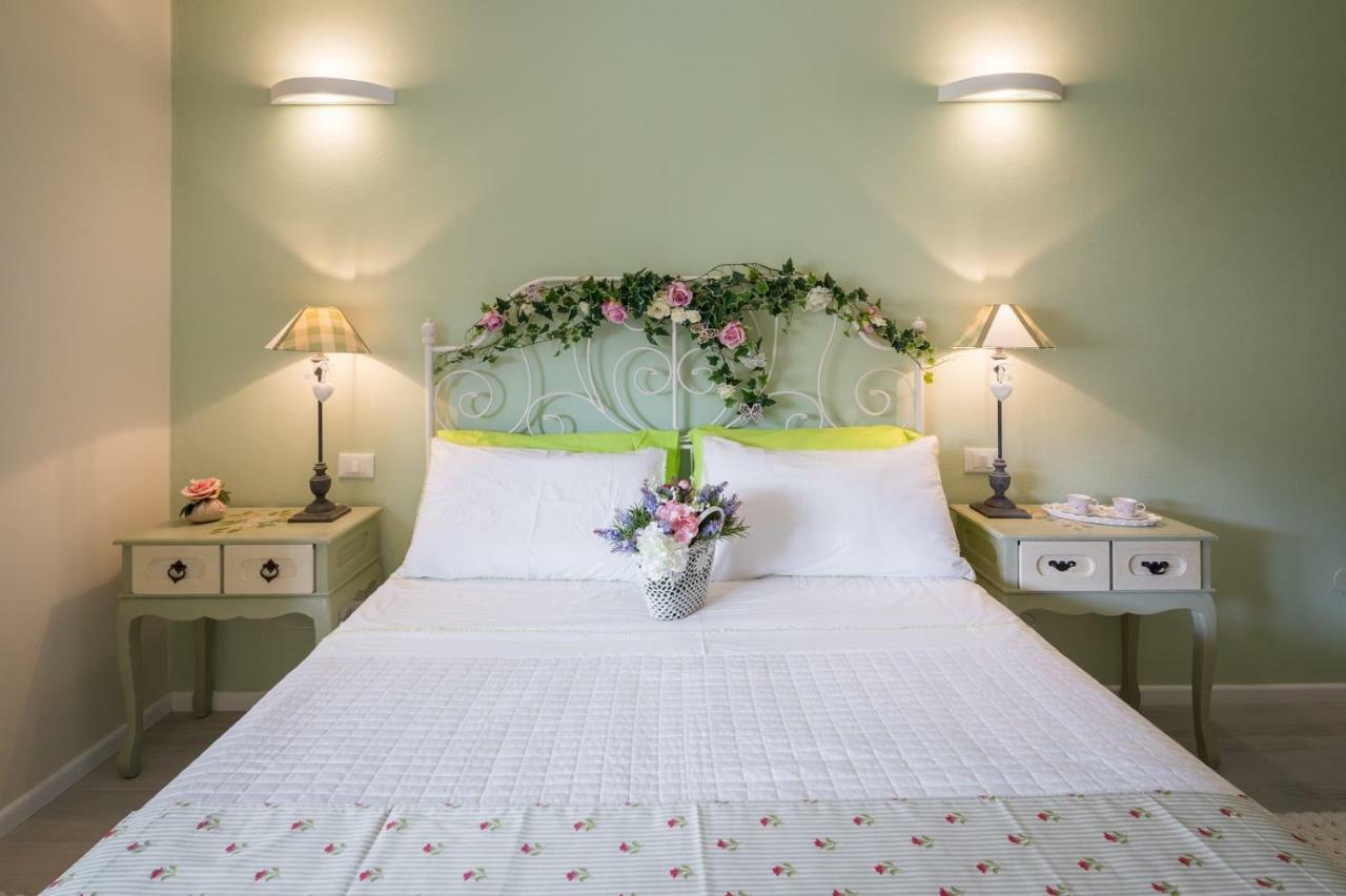 B&B Due Passi Dal Mare Cinquale Exteriér fotografie