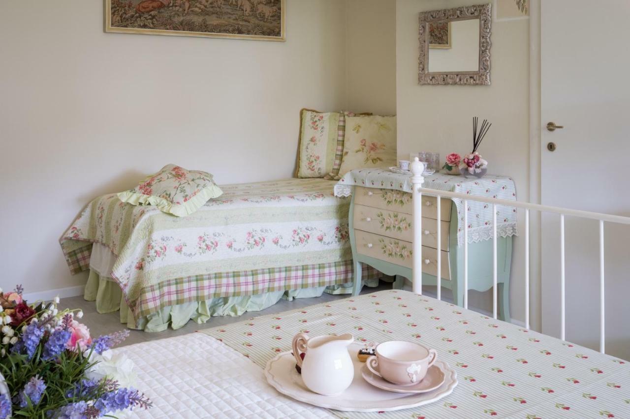 B&B Due Passi Dal Mare Cinquale Exteriér fotografie